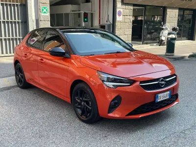 Usata Opel Corsa Edition 71 CV (52 kW) 2022 Arancio Utilitaria