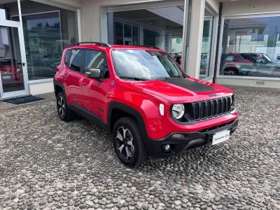 Usata Jeep Renegade Trailhawk 179 CV (131 kW) 2022 Rosso SUV