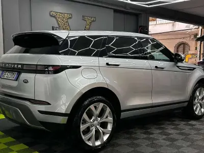 Usata Land Rover Range Rover evoque R-Dynamic 179 CV (131 kW) 2021 Grigio SUV