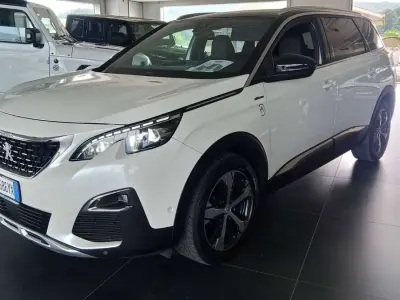 Usata Peugeot 5008 GT-line 120 CV (88 kW) 2017 Bianco Monovolume