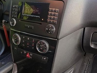 Usata Mercedes ML320 224 CV (164 kW) 2005 Nero SUV