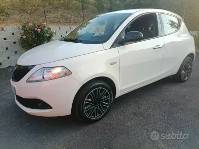 Usata Lancia Ypsilon