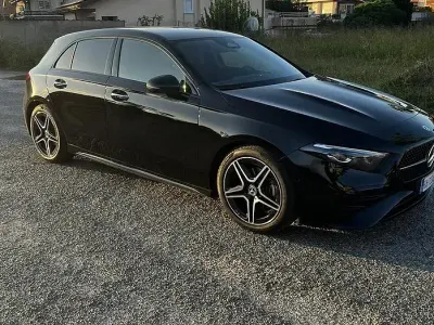 Usata Mercedes A180 AMG 116 CV (85 kW) 2025 Nero Berlina