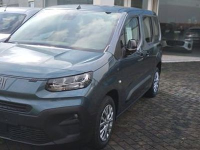 Nuova Fiat Doblò 100 CV (73 kW) 2025 Blu Monovolume