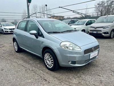 Usata Fiat Grande Punto Active 77 CV (56 kW) 2009 Grigio Utilitaria
