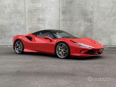Usata Ferrari F8 721 CV (530 kW) 2020 Rosso Coupé