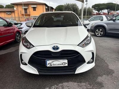 Usata Toyota Yaris Hybrid Business Edition 92 CV (67 kW) 2021 Bianco Berlina