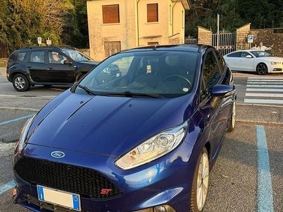 Usata Ford Fiesta ST-Line 95 CV (69 kW) 2017 Blu Berlina
