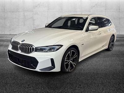 Usata BMW 330e M Sport 292 CV (214 kW) 2022 Bianco Station wagon