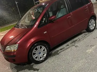 Usata Fiat Idea 69 CV (50 kW) 2005 Monovolume