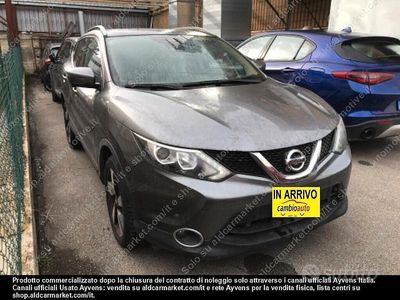 Usata Nissan Qashqai N-Connecta 110 CV (80 kW) 2017 Grigio SUV
