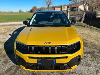 Usata Jeep Avenger 101 CV (74 kW) 2023 SUV
