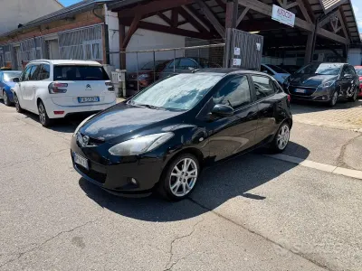 Usata Mazda 2 103 CV (75 kW) 2008 Nero Utilitaria