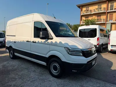 Usata VW e-Crafter 100 kW (136 CV) 2021 Bianco / pastello Furgone
