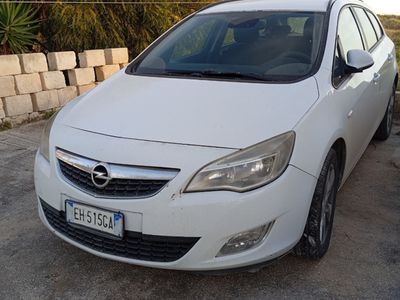 usata Opel Astra sport tourer 1.7 cdti