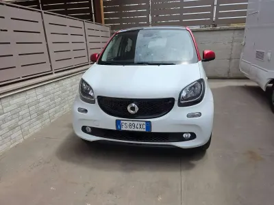 Usata Smart ForFour Passion 71 CV (52 kW) 2018 Bianco Utilitaria