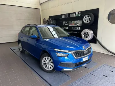 Usata Skoda Kamiq Ambition 110 CV (80 kW) 2023 Blu/azzurro SUV