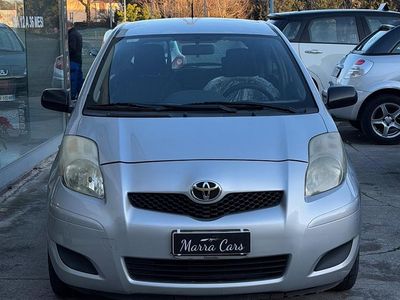 Usata Toyota Yaris 95 CV (69 kW) 2009 Grigio Utilitaria