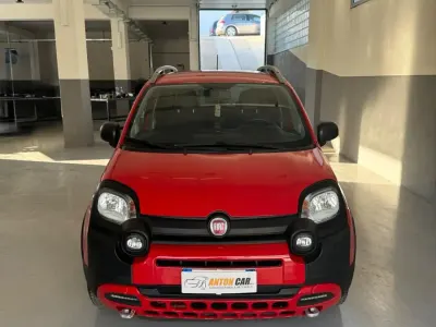 Usata Fiat Panda Cross Cross 69 CV (50 kW) 2025 Rosso Utilitaria