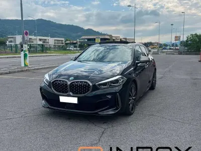 Usata BMW M135 306 CV (225 kW) 2022 Nero metallizzato Utilitaria