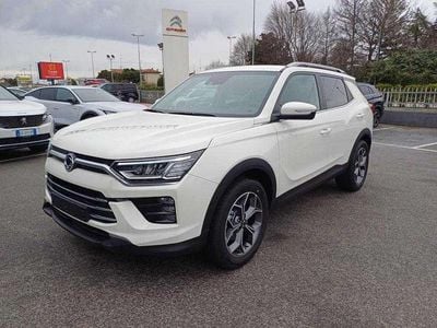 Nuova KGM Korando 163 CV (119 kW) 2025 Grand white SUV