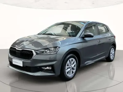 Usata Skoda Fabia Ambition 80 CV (58 kW) 2022 Grigio graphite metallizzato Utilitaria
