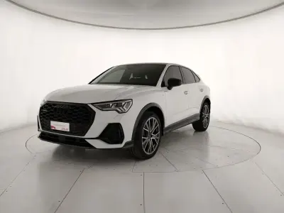 Usata Audi Q3 Sportback Ambiente 200 CV (147 kW) 2024 Bianco SUV
