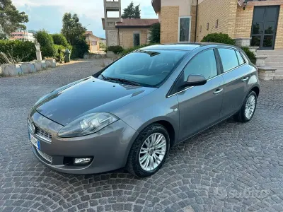 Usata Fiat Bravo Dynamic 120 CV (88 kW) 2011 Grigio Utilitaria