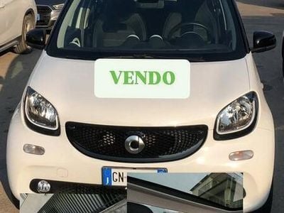 Usata Smart ForFour 453 CV (333 kW) 2015 Bianco Utilitaria