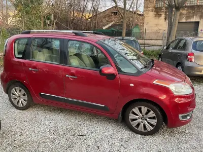 Usata Citroën C3 Picasso Exclusive 109 CV (80 kW) 2010 Rosso Monovolume