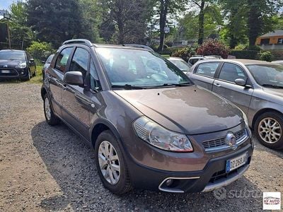 Usata Fiat Sedici Emotion 135 CV (99 kW) 2010 Bronzo SUV