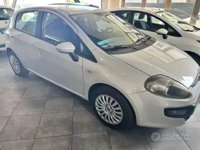 Usata Fiat Punto Evo S 69 CV (50 kW) 2011 Grigio Utilitaria