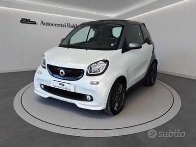 Usata Smart ForTwo Cabrio Brabus 90 CV (66 kW) 2017 Bianco Cabrio