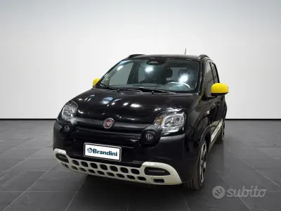 Begagnad Fiat Panda Cross Cross 70 HK (51 kW) 2025 Svart Halvkombi