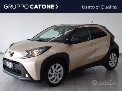 Usata Toyota Aygo X Trend 72 CV (52 kW) 2022 Marrone SUV
