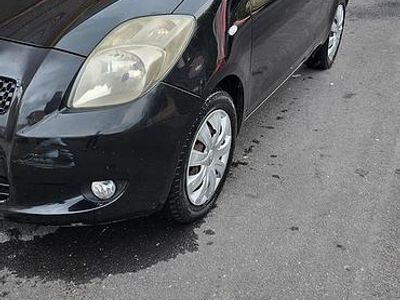Nero Usata 2007 Toyota Yaris Berlina | 2199 € (Buon prezzo)