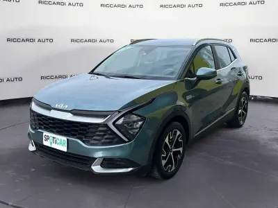 Second-hand Kia Sportage 150 CP (110 kW) 2022 Verde SUV