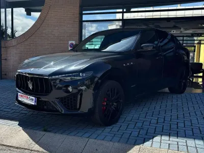 Usata Maserati Levante 275 CV (202 kW) 2018 Nero SUV