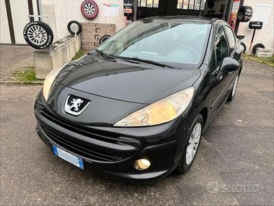 Usata Peugeot 207 75 CV (55 kW) 2007 Nero Berlina