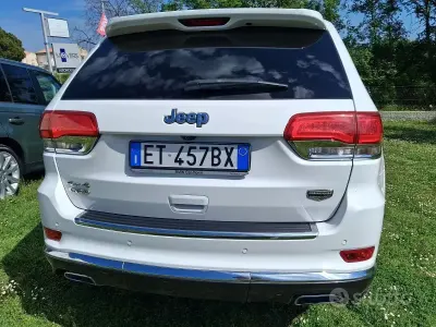 Używany Jeep Cherokee Summit 253 KM (186 kW) 2013 Biały SUV