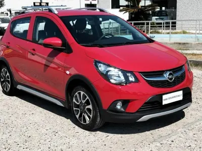 Usata Opel Karl Rocks 75 CV (55 kW) 2017 Rosso Utilitaria