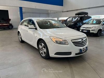 Usata Opel Insignia 131 CV (96 kW) 2013 Bianco pastello Station wagon