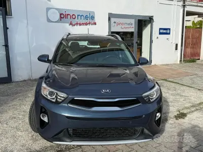 Usata Kia Stonic Style 97 CV (71 kW) 2020 Bluazzurro SUV