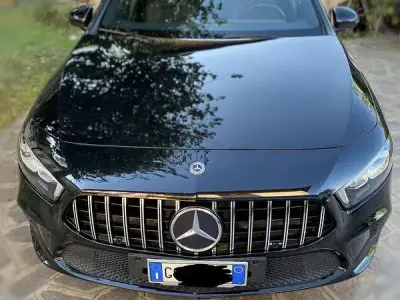 Usata Mercedes A180 Night 116 CV (85 kW) 2019 Nero Berlina