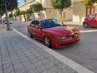 Usata Alfa Romeo 156 190 CV (139 kW) 1998 Rosso Berlina