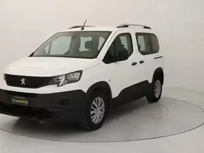 Usata Peugeot Rifter Active 110 CV (80 kW) 2019 Bianco Monovolume