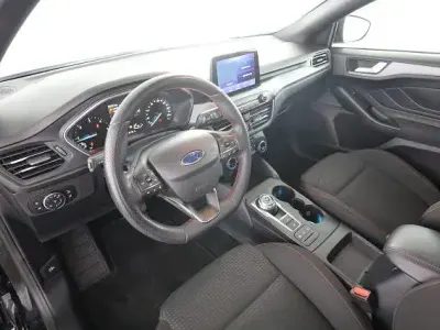Usata Ford Focus ST-Line 120 CV (88 kW) 2022 Agate black metallizzato Berlina
