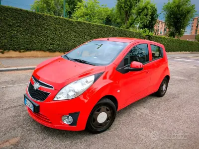 Usata Chevrolet Spark 65 CV (47 kW) 2012 Rosso Utilitaria