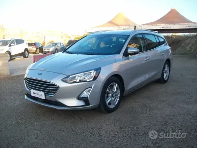 Usata Ford Focus Business Edition 120 CV (88 kW) 2021 Grigio Station wagon