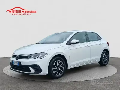 Usata VW Polo Life 95 CV (69 kW) 2023 Bianco Utilitaria